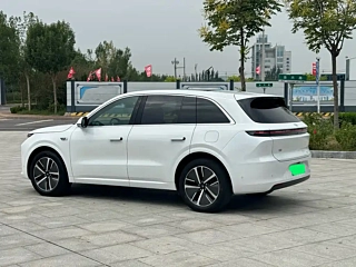 LI AUTO L6  2024 YEAR PRO 2024
