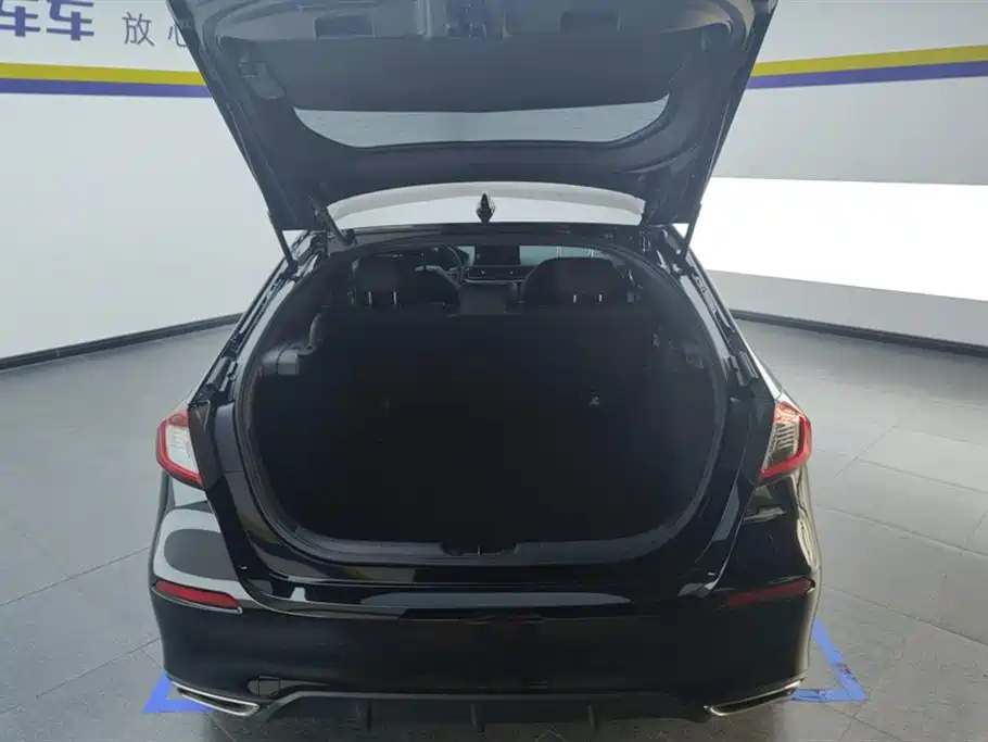 HONDA CIVIC 2023