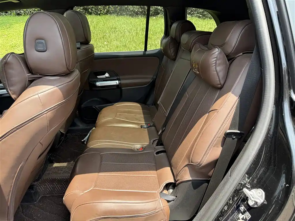 MERCEDES BENZ GLB 2021