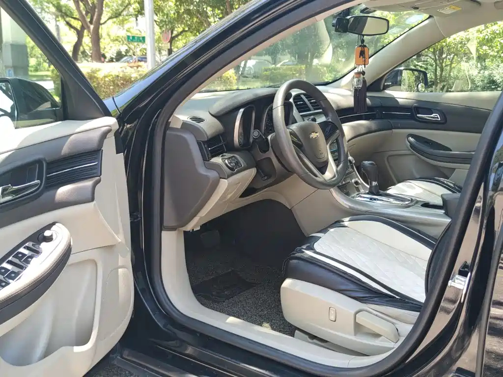 CHEVROLET MALIBU 2015