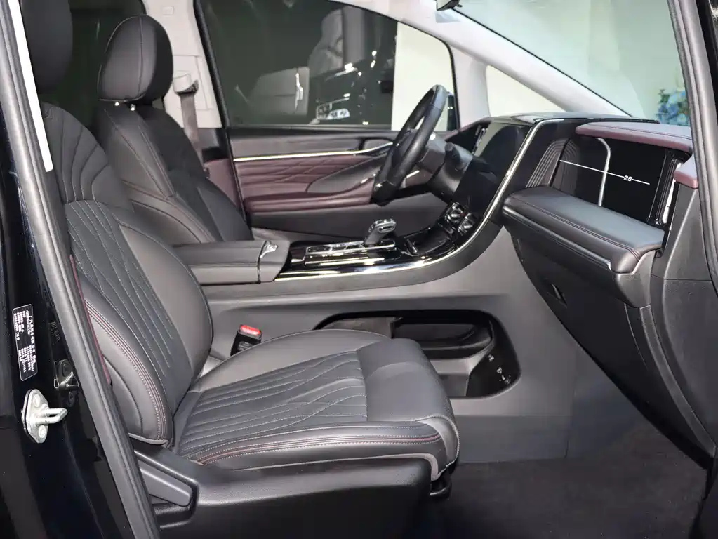 TRUMPCHI M8 2023