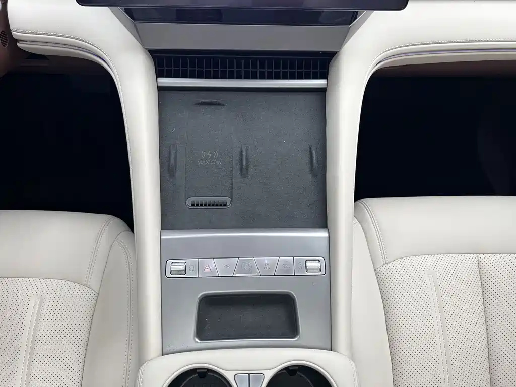 BYD XIA 2025