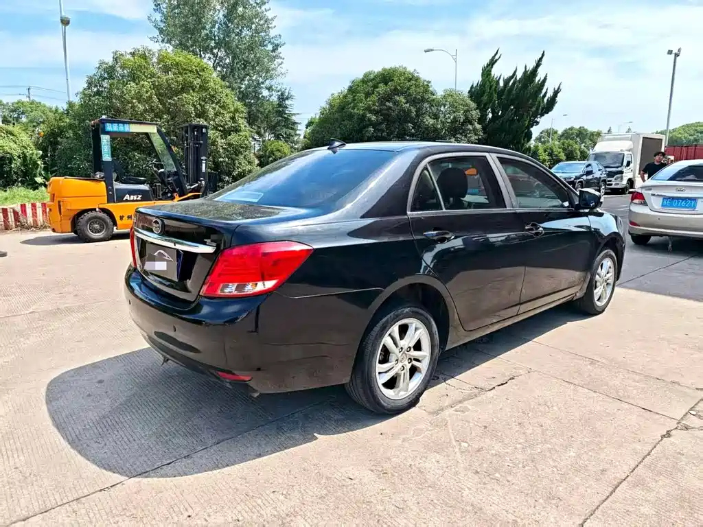 BYD SURUI 2014