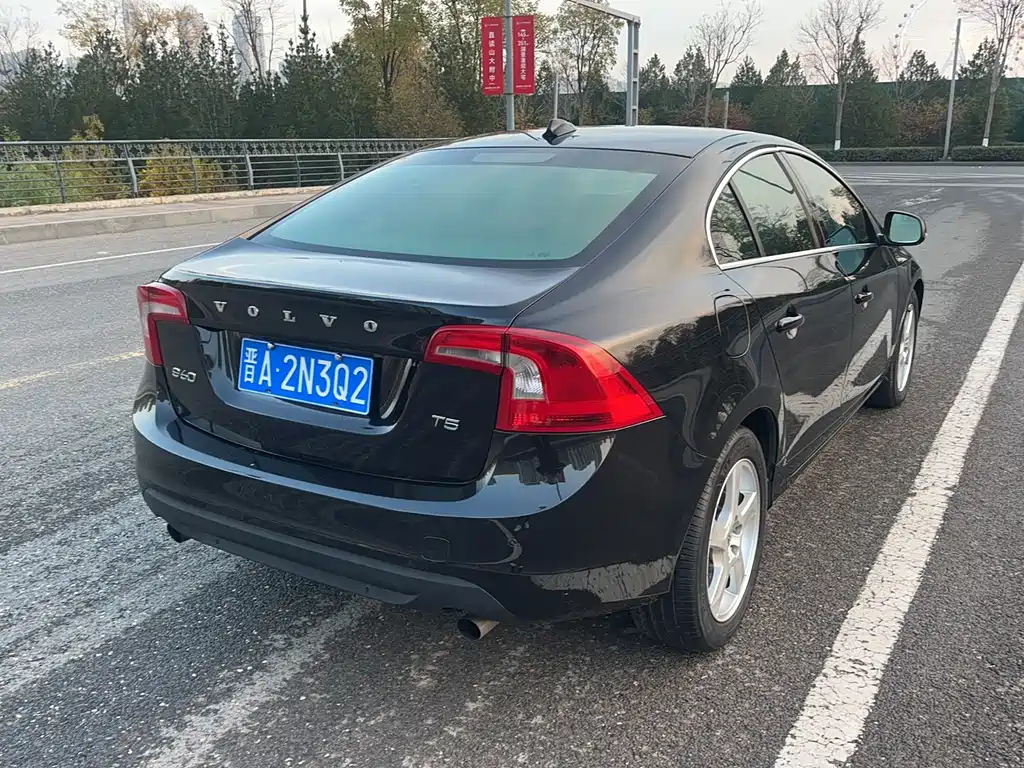 VOLVO S60 IMPORT 2013