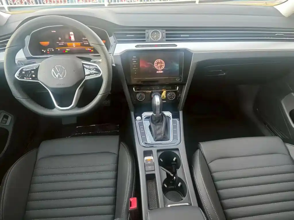 VOLKSWAGEN MAGOTAN 2025