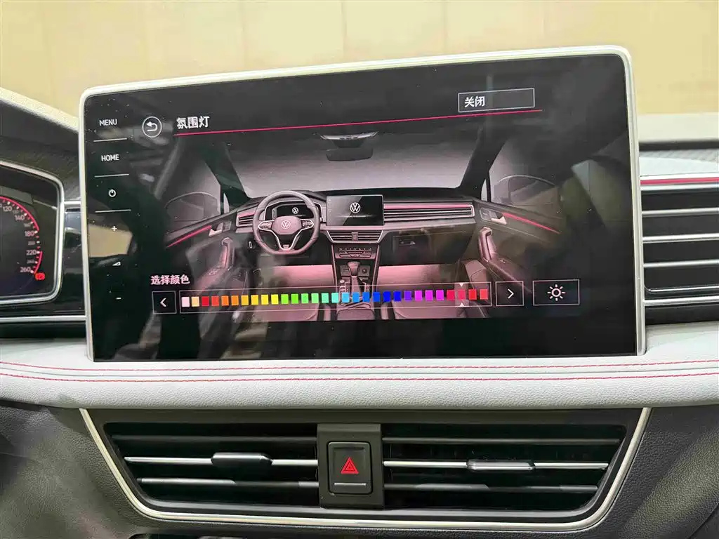 VOLKSWAGEN TIGUAN L 2022