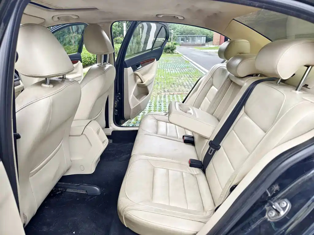 VOLKSWAGEN LAVIDA 2013