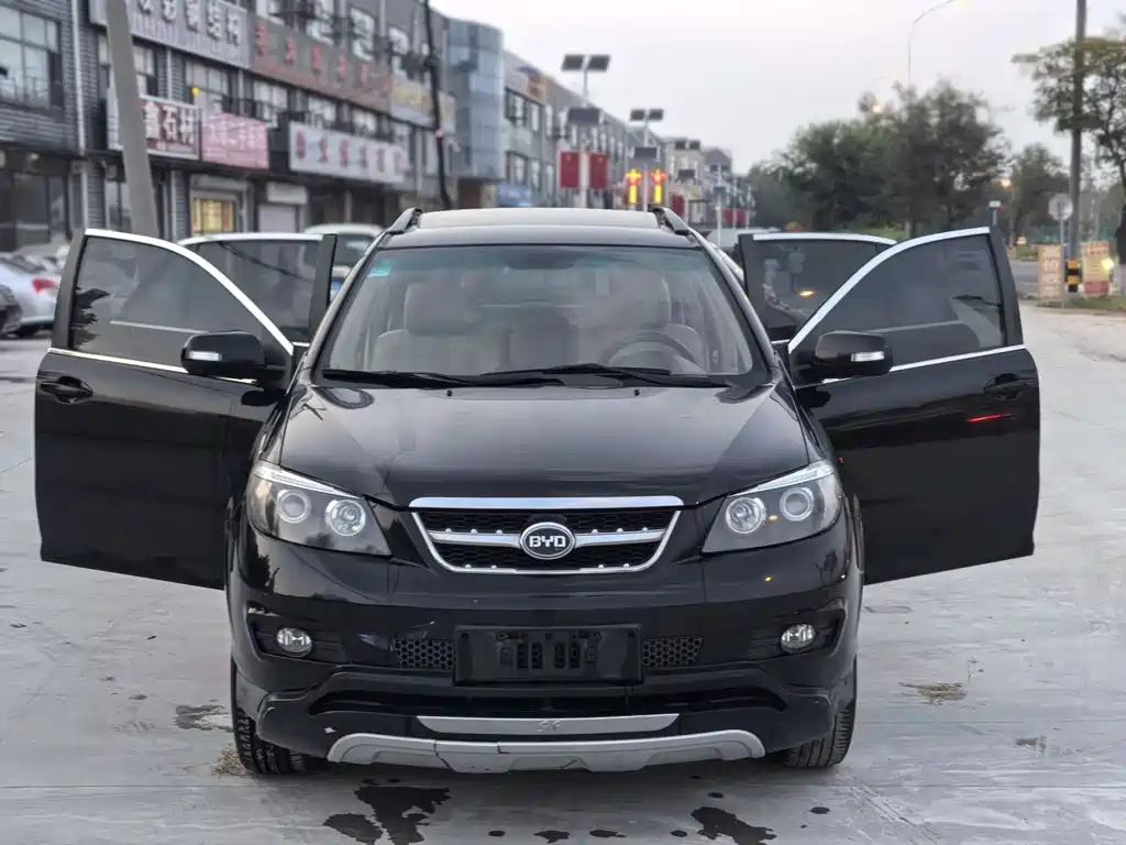 BYD S6 2013