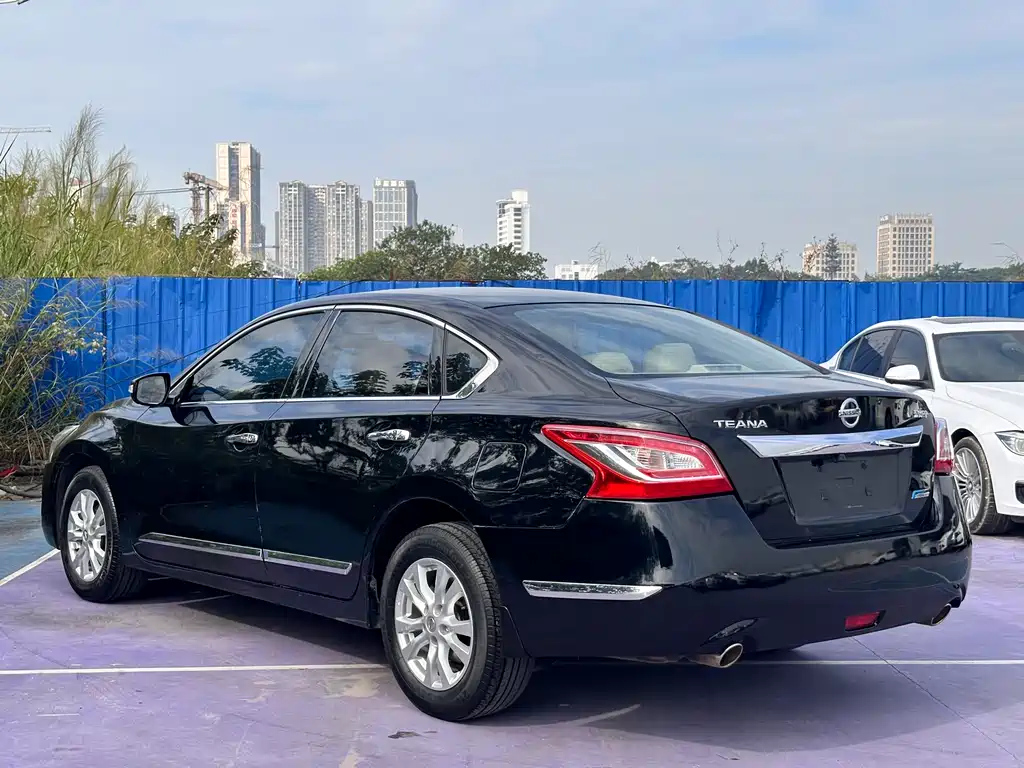 NISSAN TEANA 2014