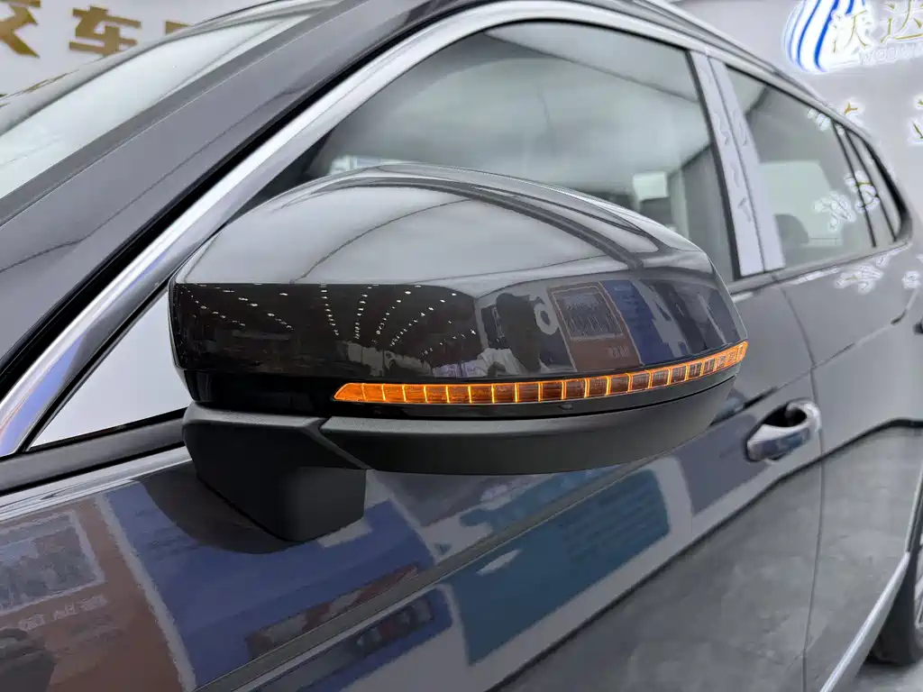 VOLKSWAGEN TAYRON 2025