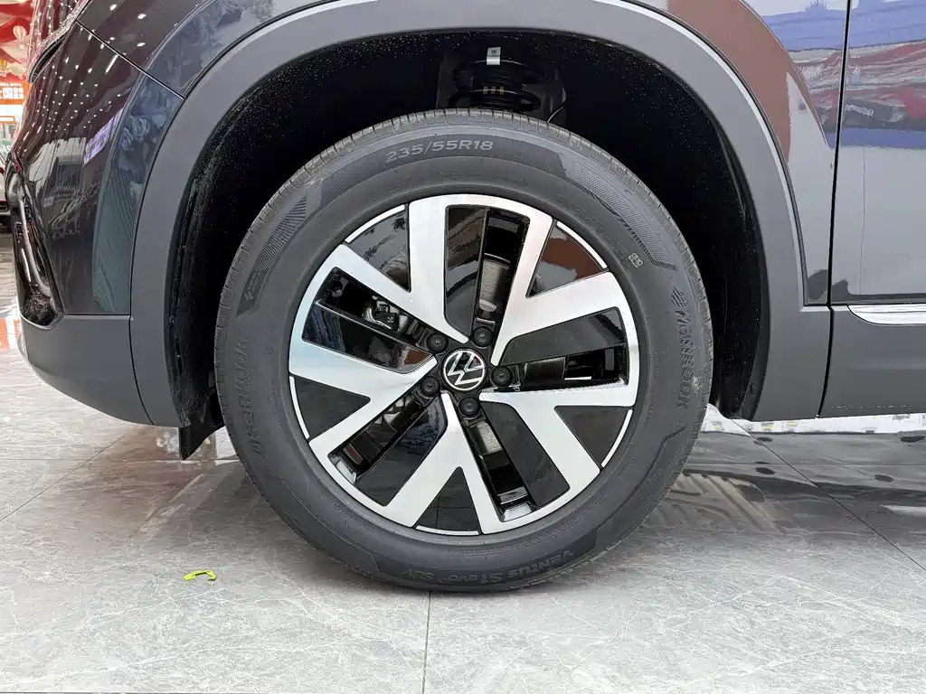 VOLKSWAGEN TAYRON 2025