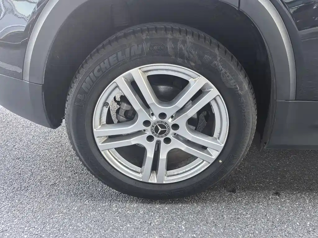 MERCEDES BENZ GLB 2022