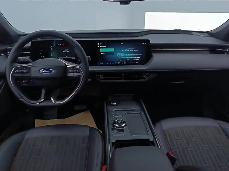 FORD MONDEO 2023
