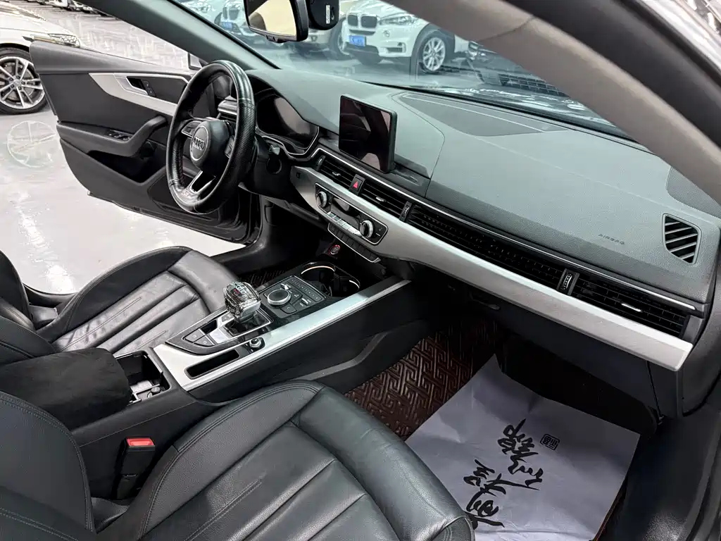 AUDI A5 2017