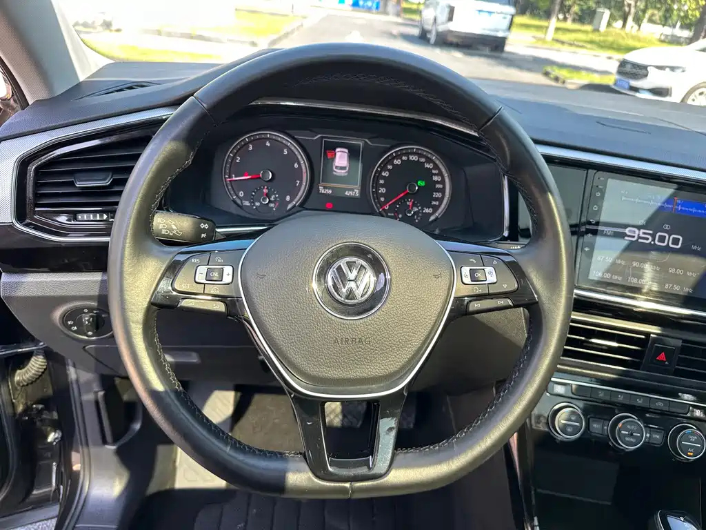VOLKSWAGEN TAYRON 2019