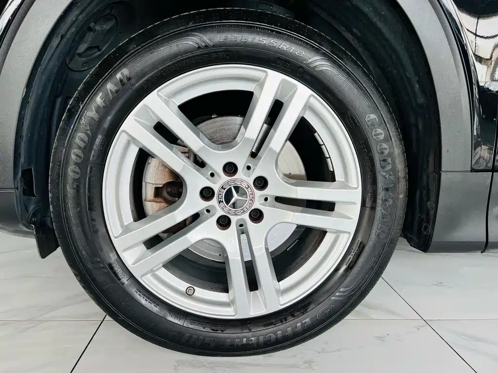 MERCEDES BENZ GLB 2022