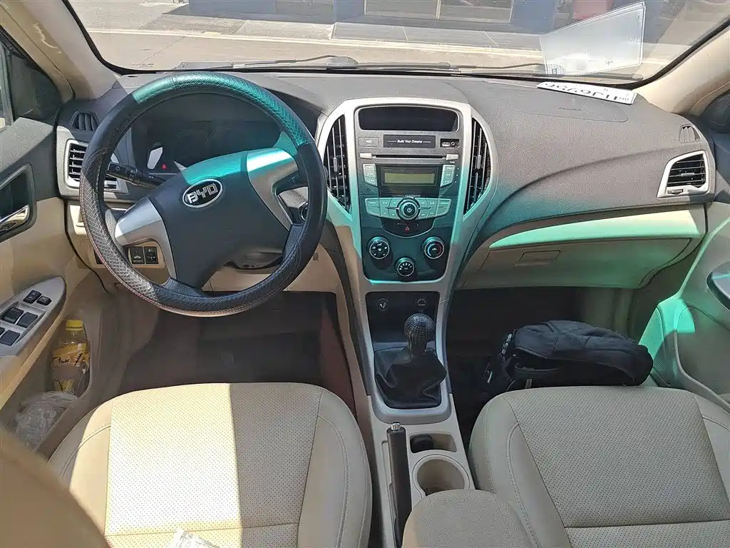 BYD F3 2015