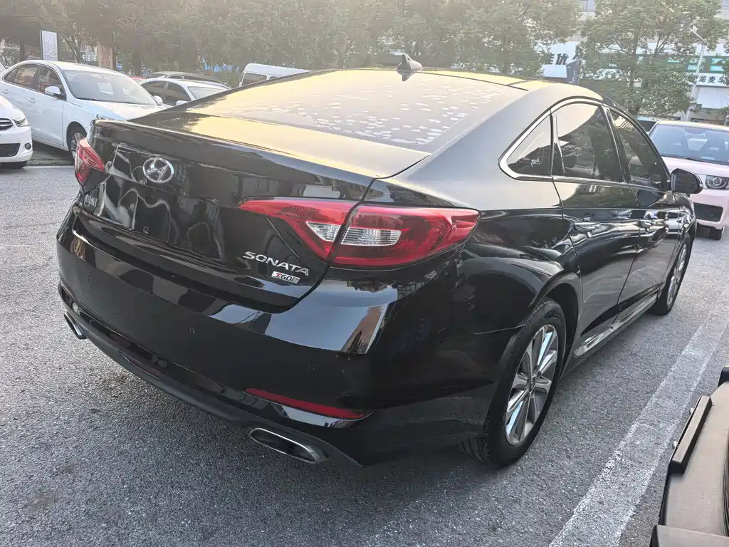 HYUNDAI SONATA 2015