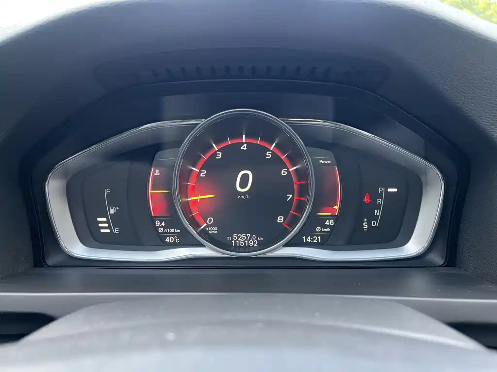 VOLVO S60 2017