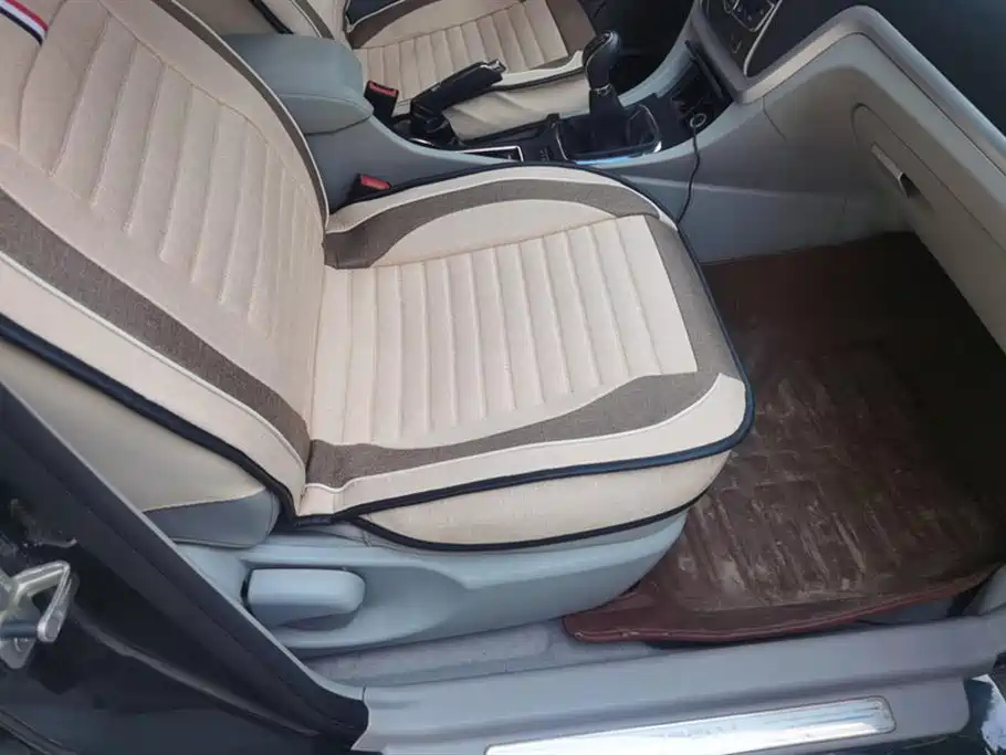 GEELY AUTO EMGRAND 2015
