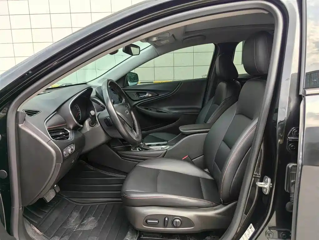 CHEVROLET MALIBU XL 2022