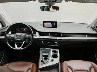 AUDI Q7  2018 YEAR 40 TFSI COMFORT 2018
