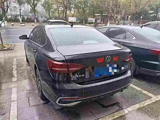 VOLKSWAGEN LAVIDA 2022