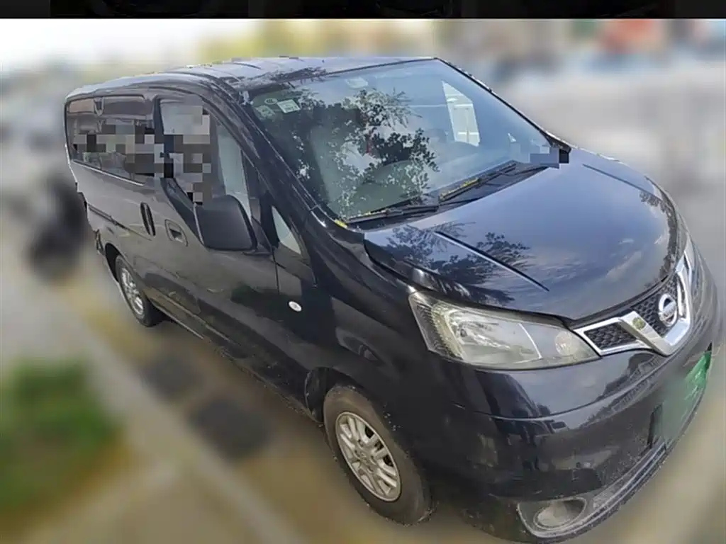 NISSAN NV200 2015