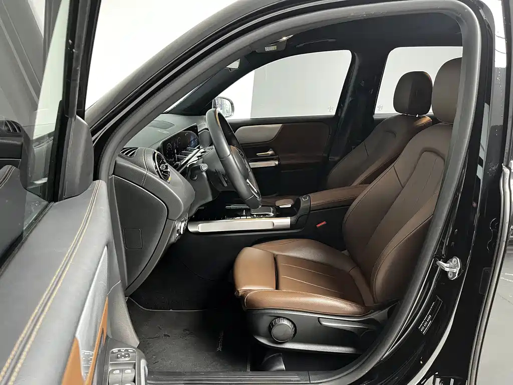 MERCEDES BENZ GLB 2022