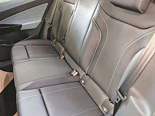 VOLKSWAGEN ID.4 X  2025 YEAR  YEAR  SMART EDITION 2025