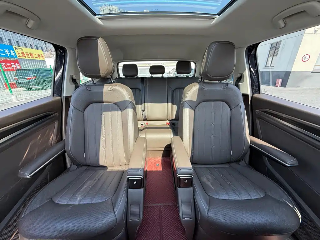 VOLKSWAGEN VILORAN 2020