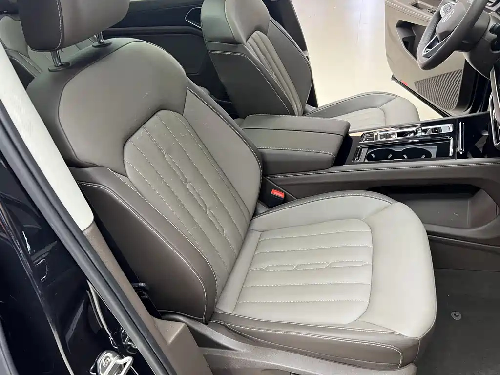 VOLKSWAGEN VILORAN 2023