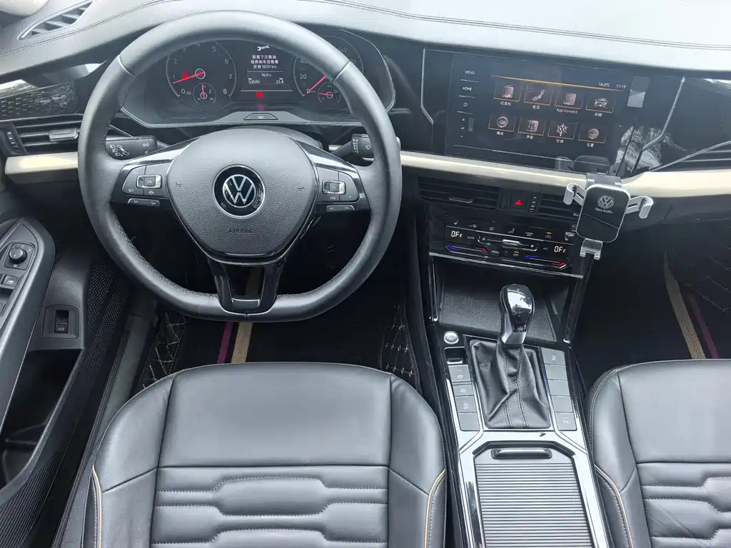 VOLKSWAGEN PASSAT 2021