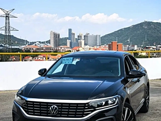 VOLKSWAGEN PASSAT 2024