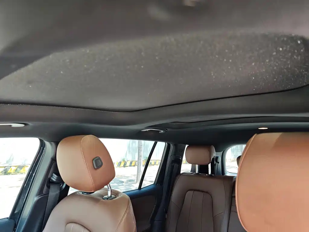 MERCEDES BENZ GLB 2021