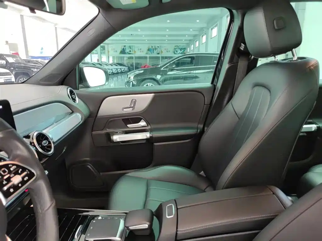 MERCEDES BENZ GLB 2022