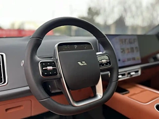 LI AUTO L7  2023 YEAR MAX 2023