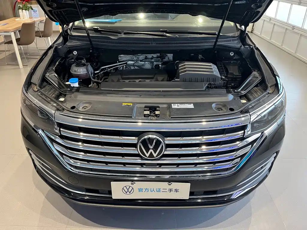 VOLKSWAGEN VILORAN 2024