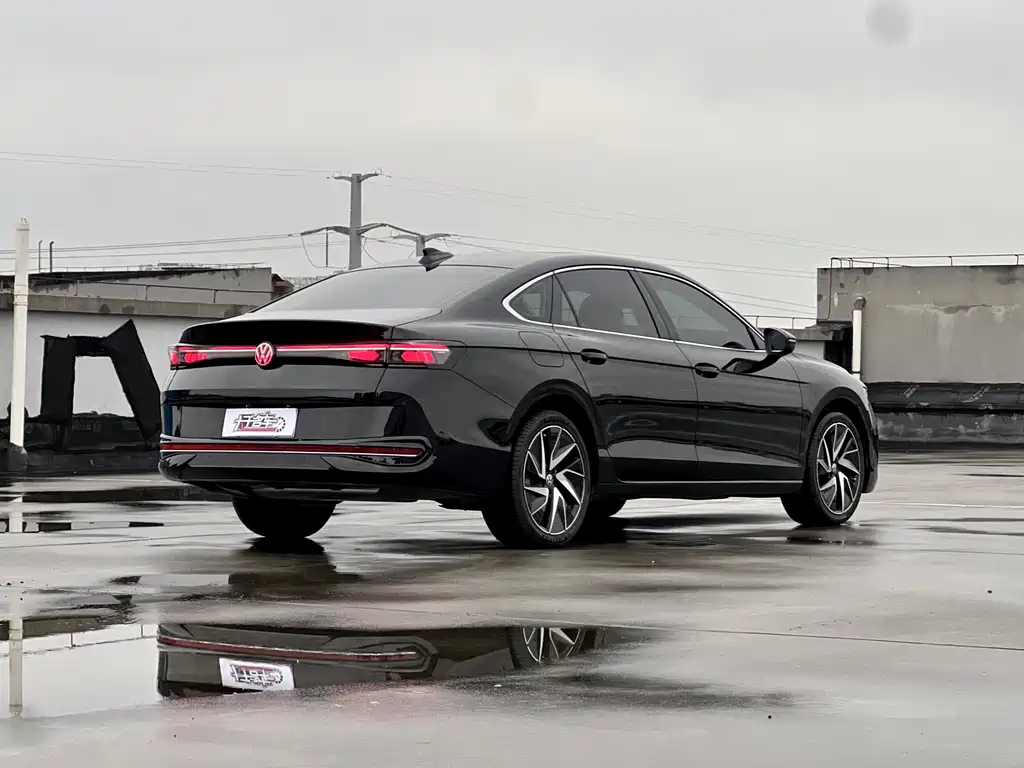 VOLKSWAGEN MAGOTAN 2025