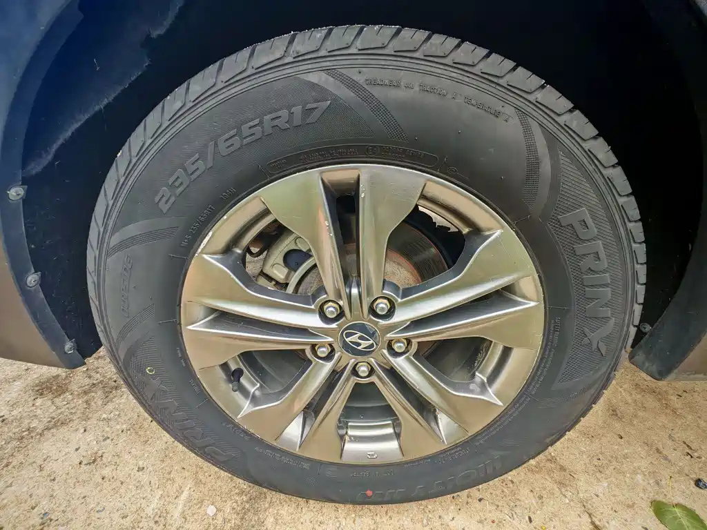 HYUNDAI SANTAFE 2013