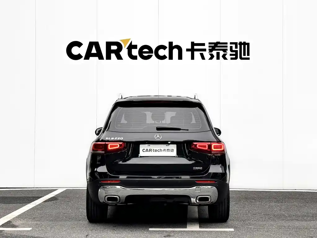 MERCEDES BENZ GLB 2023