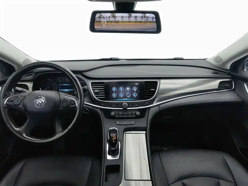 BUICK LACROSSE 2018