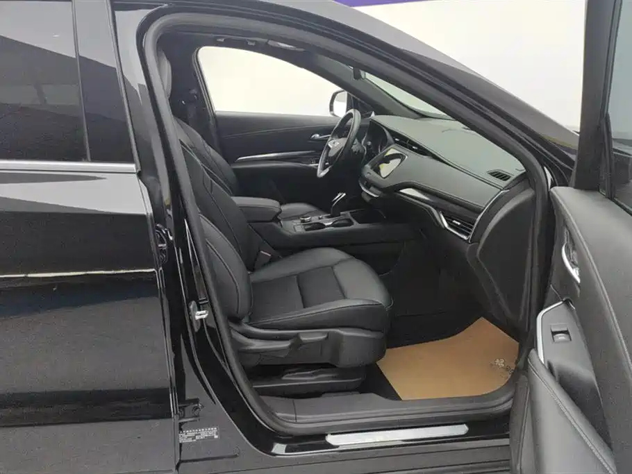 CADILLAC XT4 2020