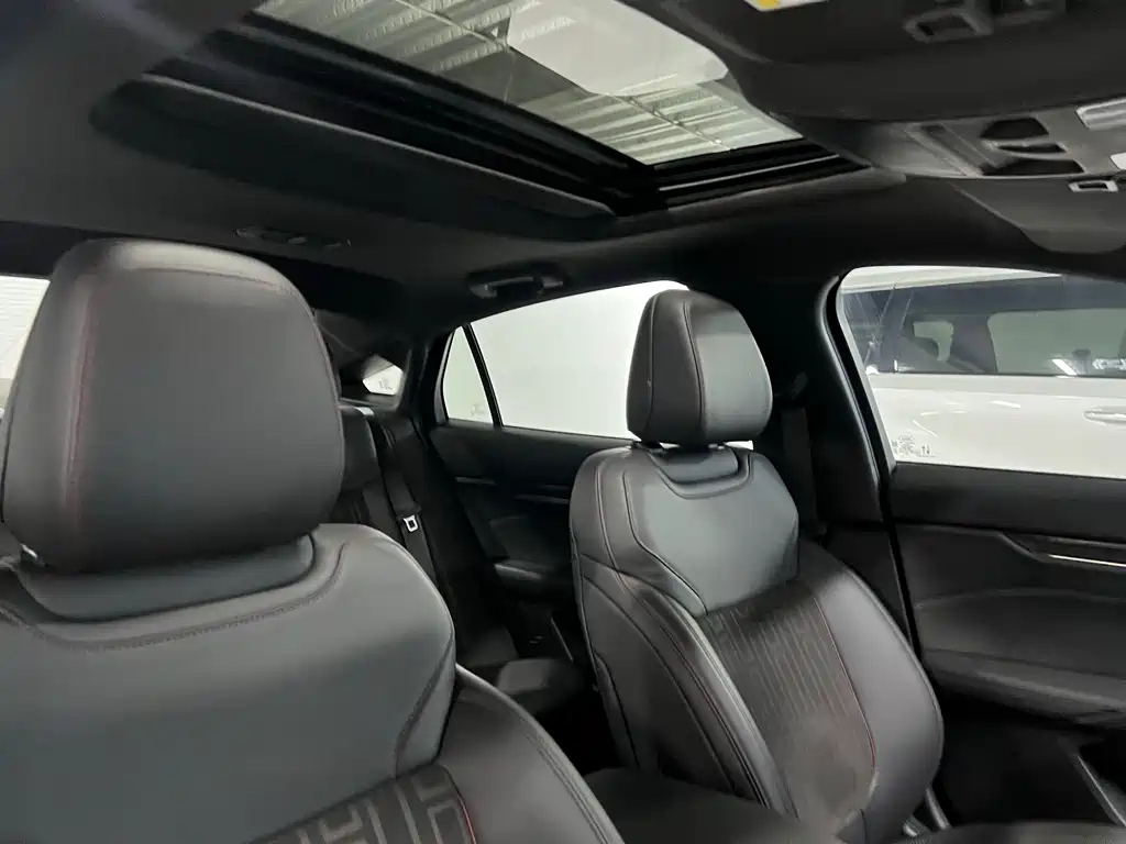 FORD MONDEO 2023
