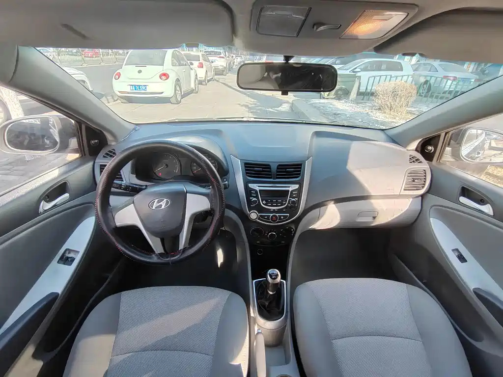 HYUNDAI RENA 2010
