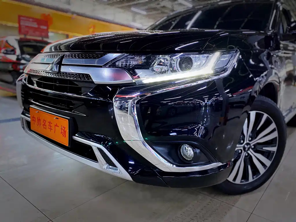 MITSUBISHI OUTLANDER 2022