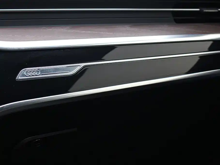 AUDI A6L 2021