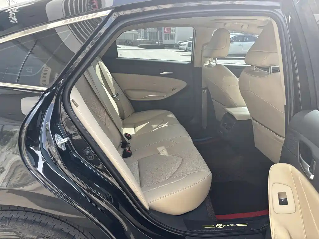 TOYOTA AVALON 2023