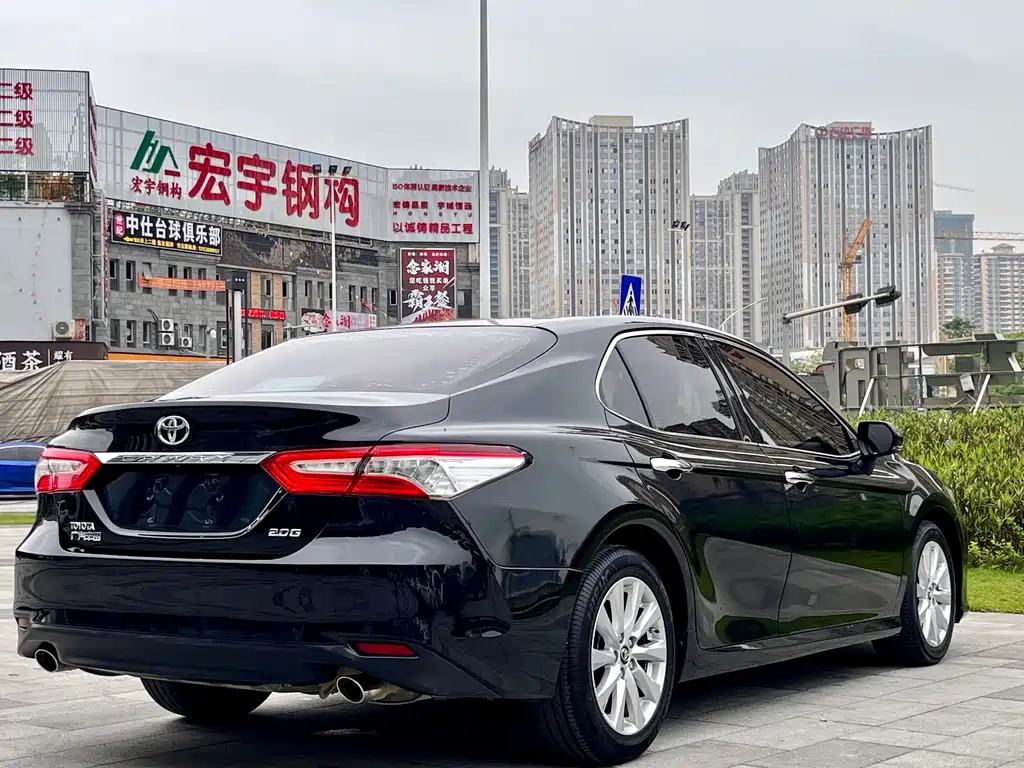 TOYOTA CAMRY 2018