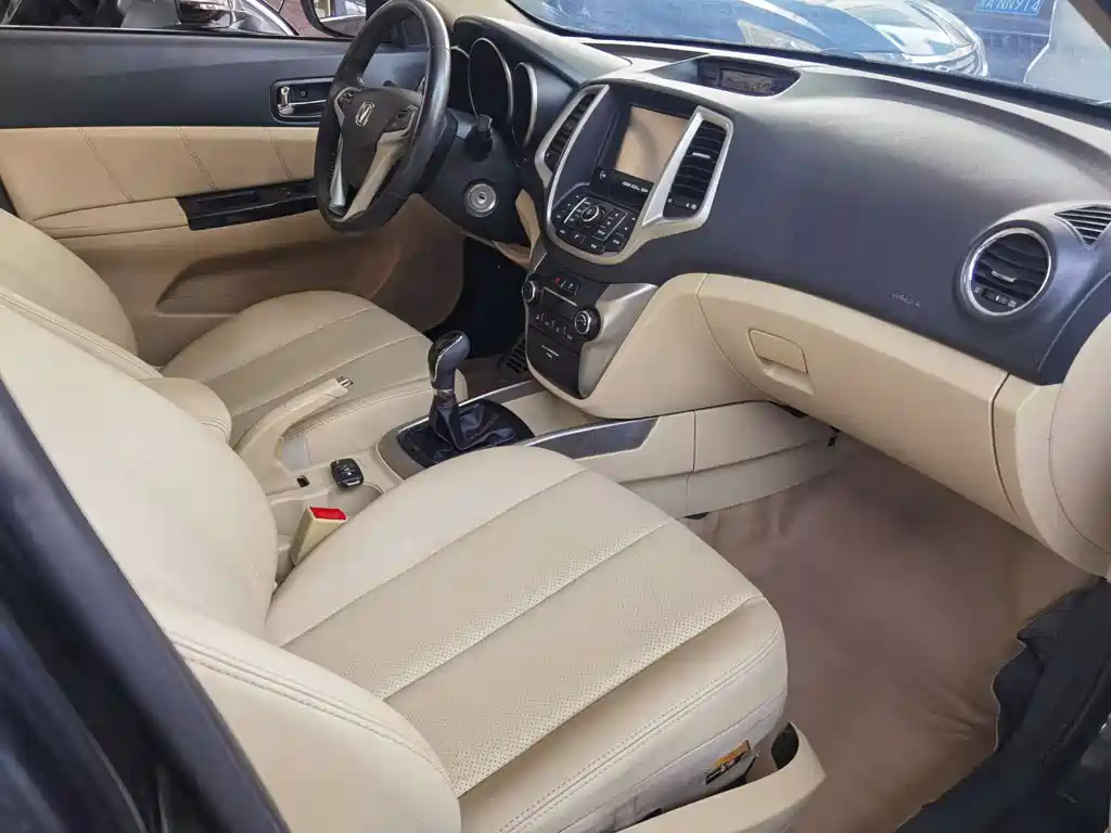 CHANGAN EADO 2016